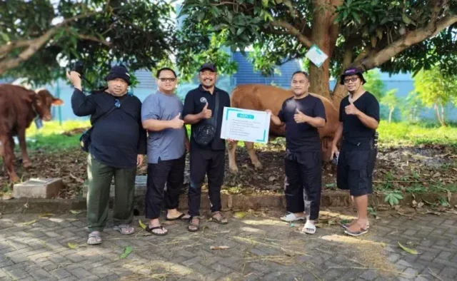 Masjid Harmoni Semarang Sembelih 4 Sapi Kurban, Distribusi Daging Menjangkau Panti Asuhan dan Dhuafa