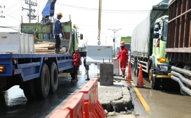 Atasi Kemacetan dan Rob, Pemerintah Tutup U-Turn Sayung Pakai Pembatas Beton