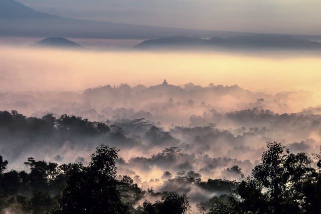 Puthuk Setuumbu - Tempat Wisata di Magelang
