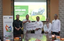 KAI Daop 2 Bandung Salurkan TJSL Lebih dari Rp1,1 Miliar di Tahun 2025