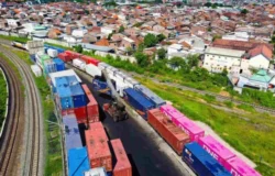 KAI Logistik Siap Tingkatkan Kapasitas Angkut Peti Kemas Ke Semarang